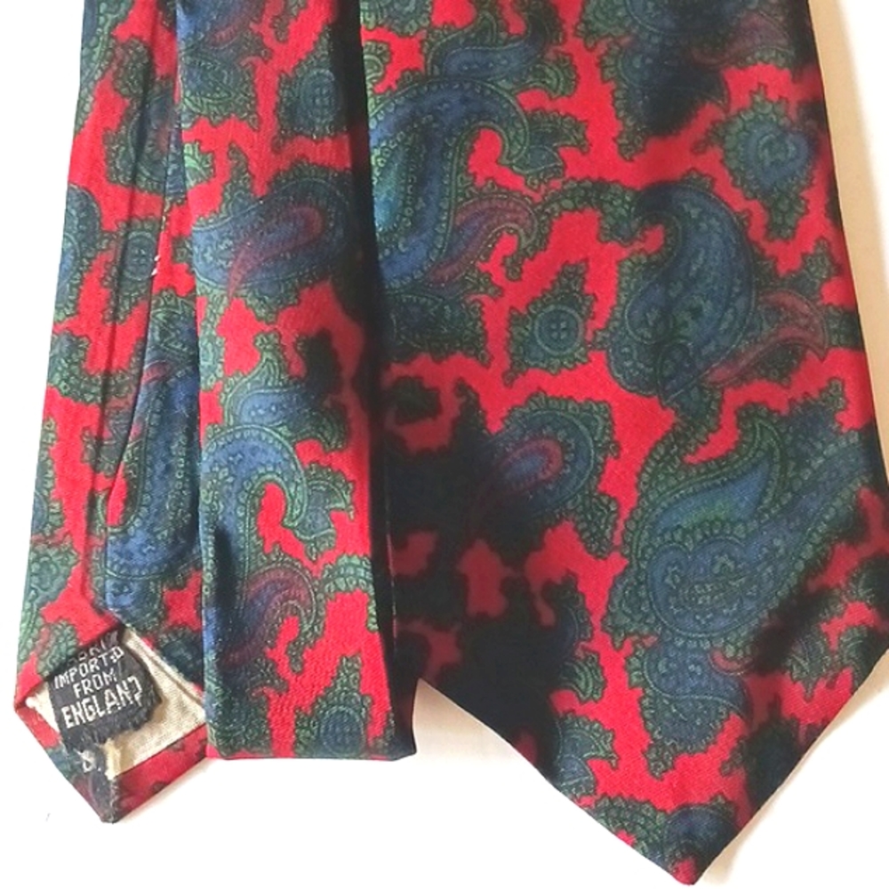 VINTAGE Regatta Men's Multi-Color Uniquely Designed Tie